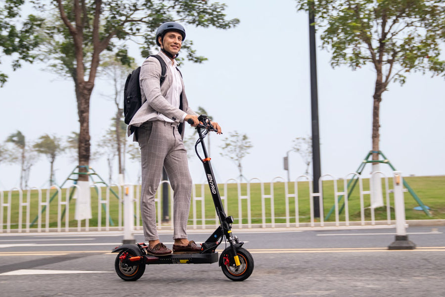 Est-il Obligatoire d’Assurer une Trottinette Électrique en France ?